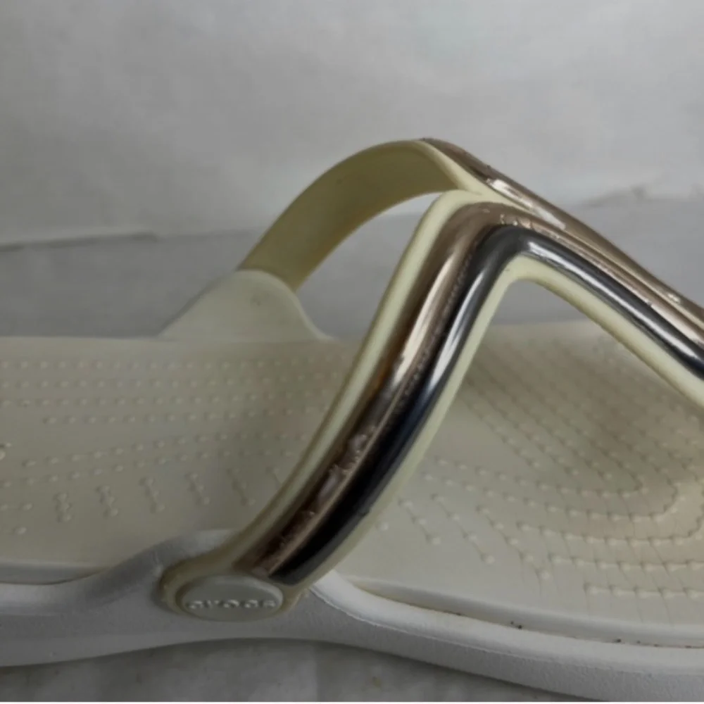 Crocs Sanrah Duel Comfort Thong White/Ivory Gold/Silver 205470 Women's Sz 7